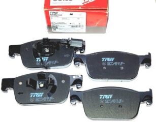 PLAQUETTE DE FREIN AV A4/A5 2015